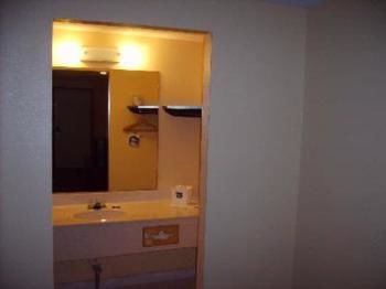 Budgetel Inn & Suites Кълъмбъс Екстериор снимка
