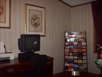 Budgetel Inn & Suites Кълъмбъс Екстериор снимка